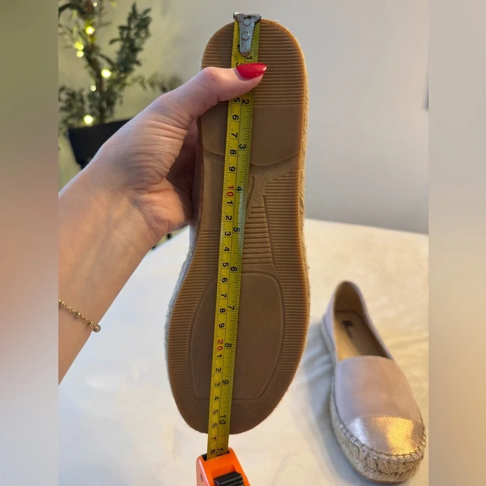 EUC! Women's Espadrille Flats in Dusty Pink and Rose Gold, sz 41